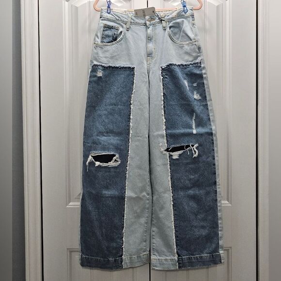 🔥Forever 21 Color Block, Destroyed, jeans. NWT-Size 26 - Picture 1 of 10